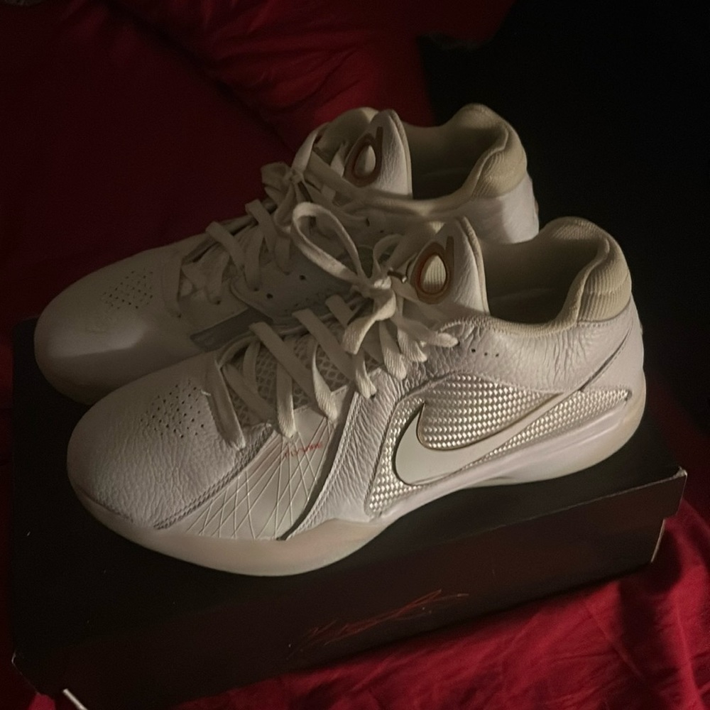 KD 3 white gold